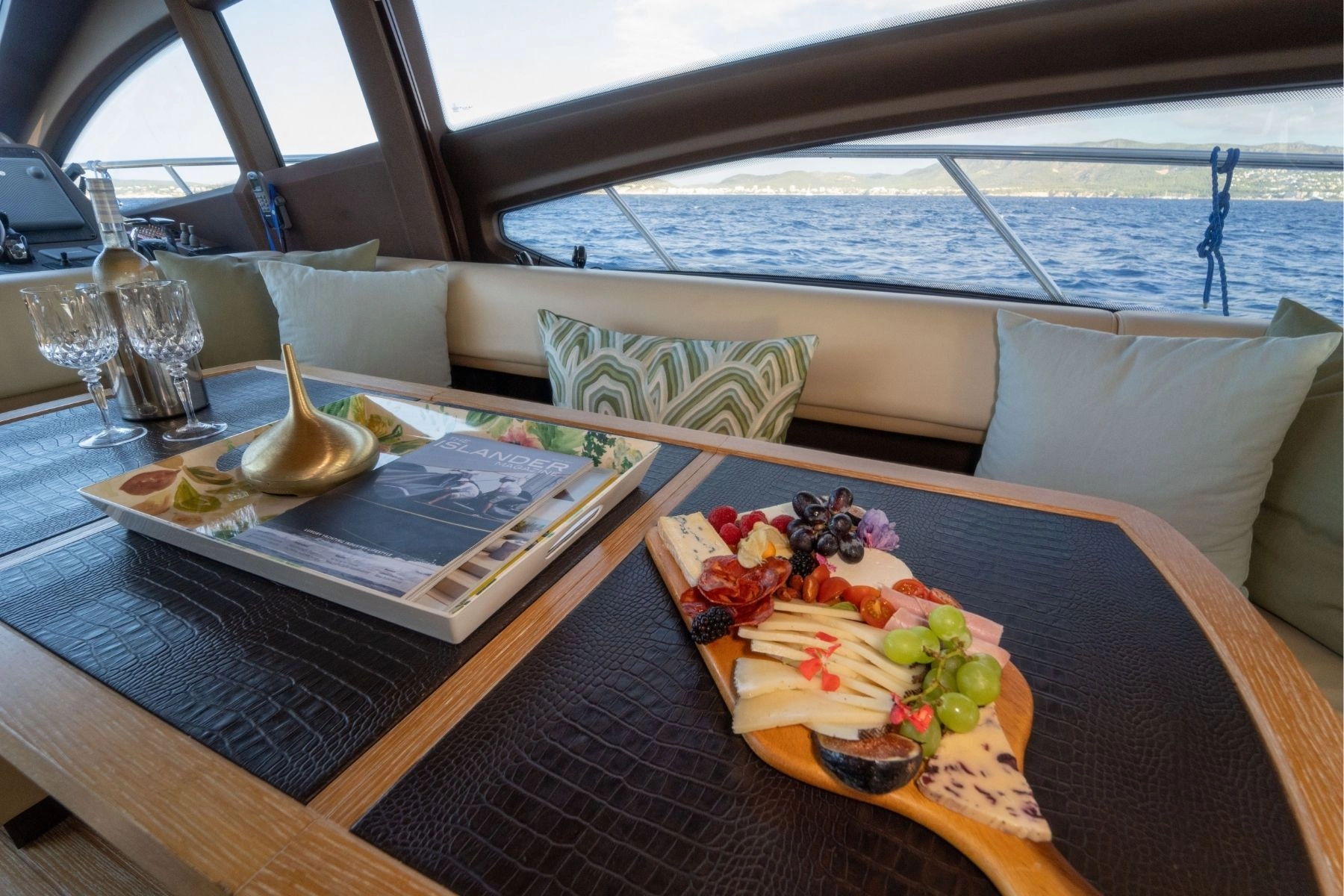 Charter yacht Azimut 64 Not Dead Yet interior dinning area.