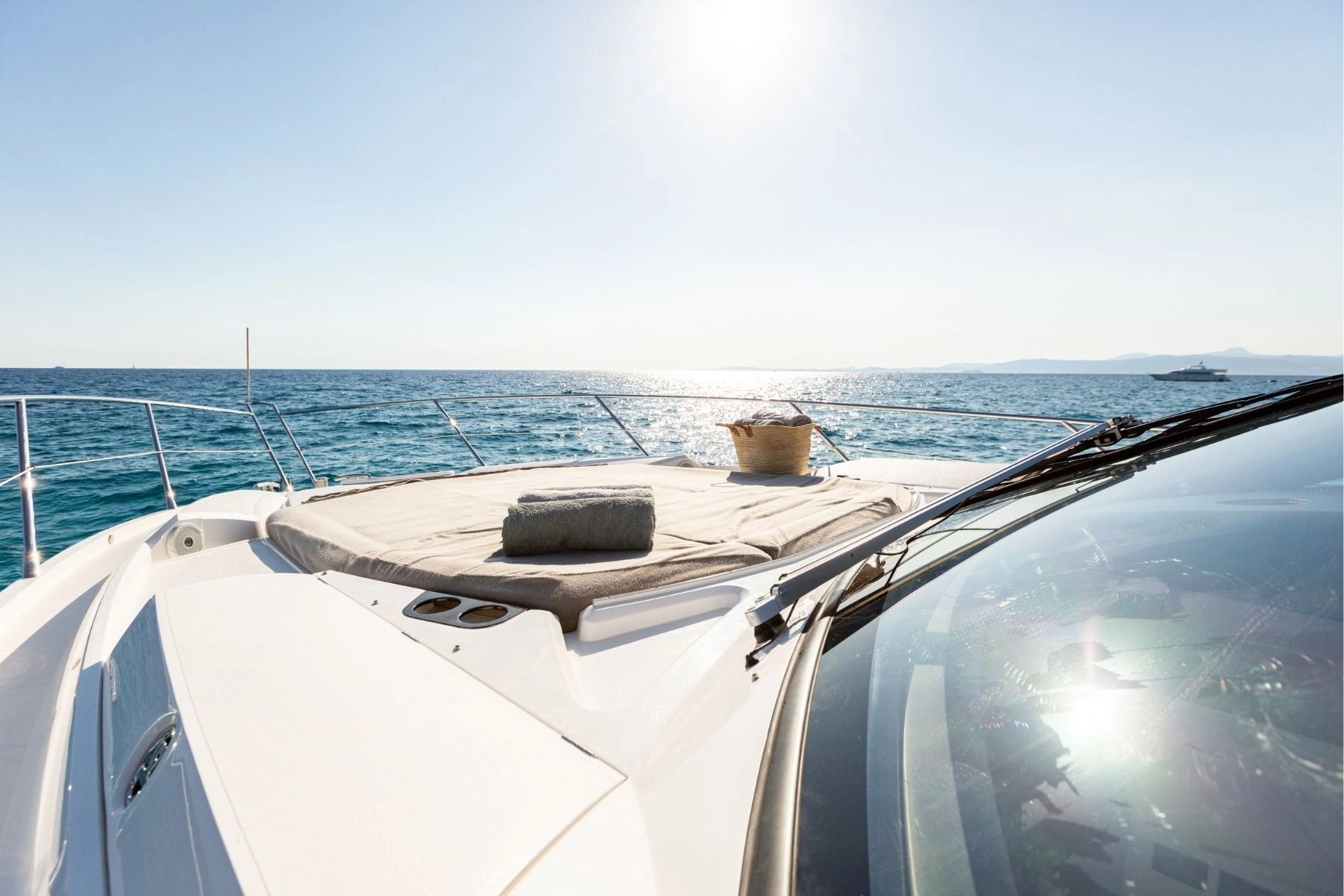 Charter yacht Sunseeker Predator 57 Boefje II bow.