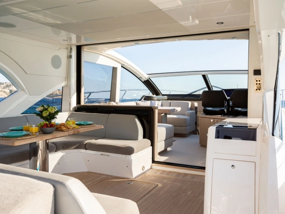 Charter yacht Sunseeker Predator 57 Boefje II outdoor indoor.