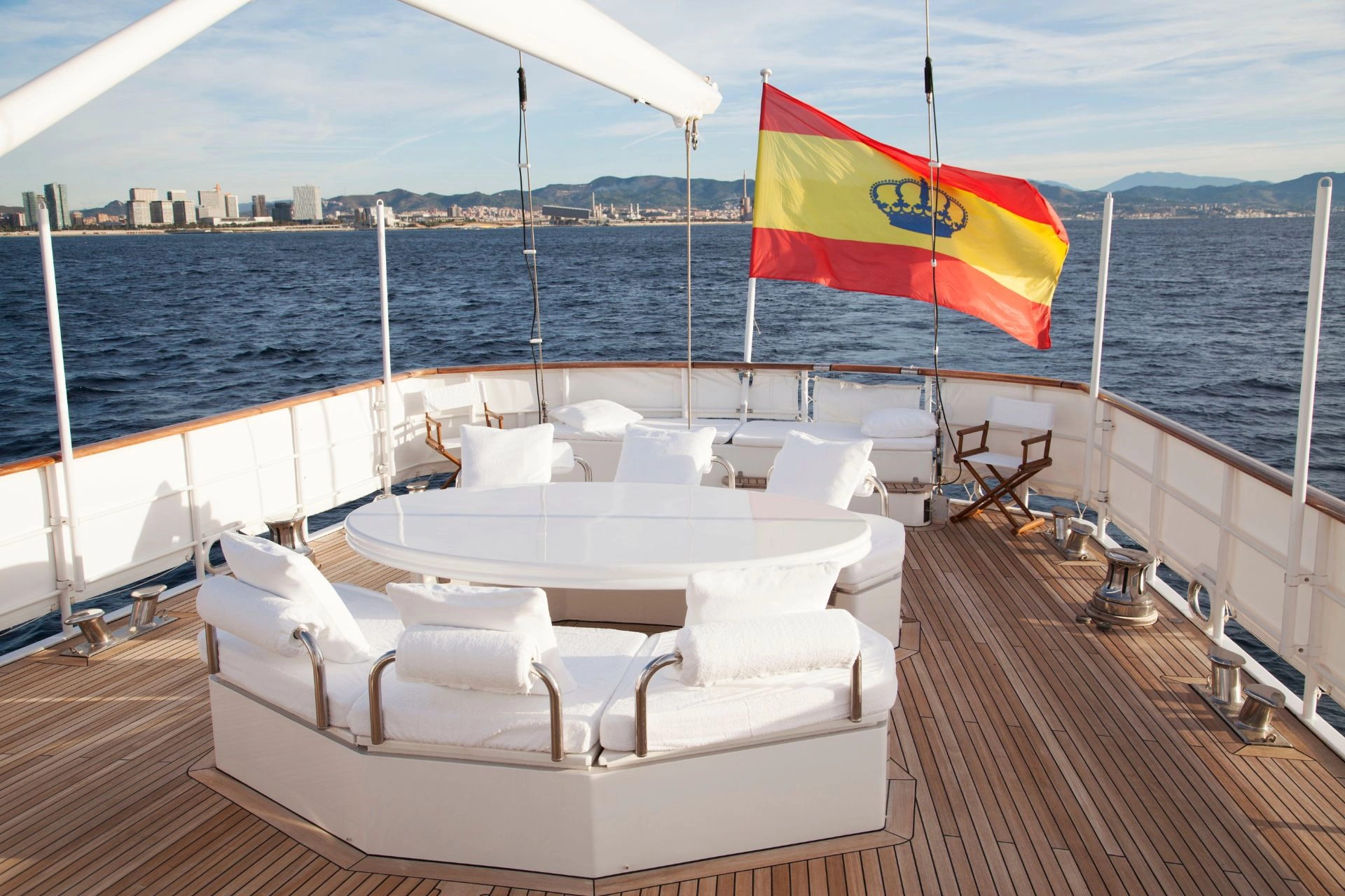 Sailing yacht Mata Mua exterior lounge.