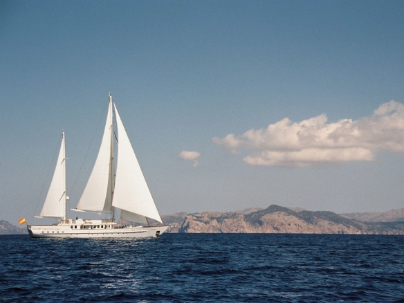 Sailing yacht Mata Mua sailing in Mallorca.