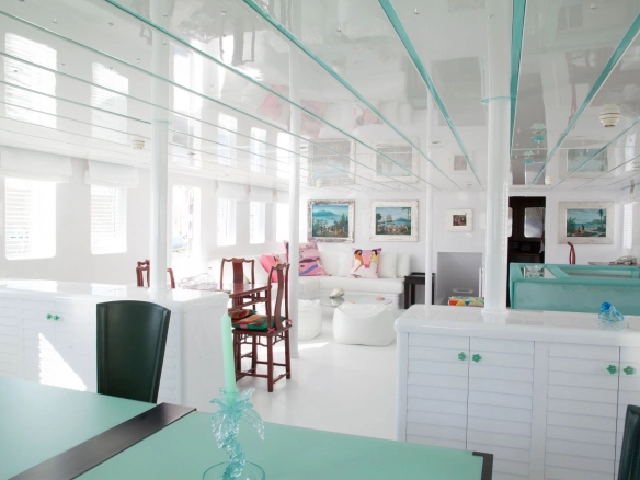 Sailing yacht Mata Mua interior.