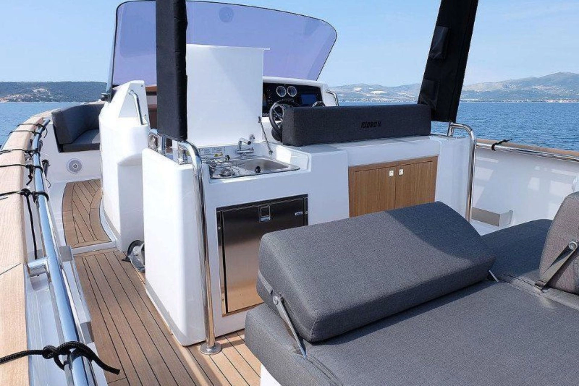 Charter yacht Fjord 36 Titan.