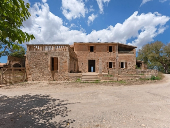 Real estate for sale Mallorcan Possessio Ariany.