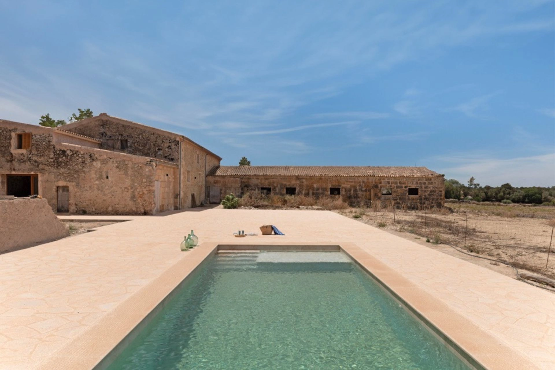 Real estate for sale Mallorcan Possessio Ariany.