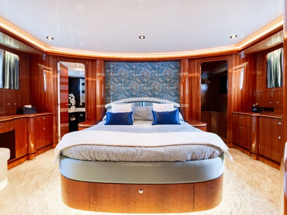 Cabin of motor yacht Elegance 78 Ethele.