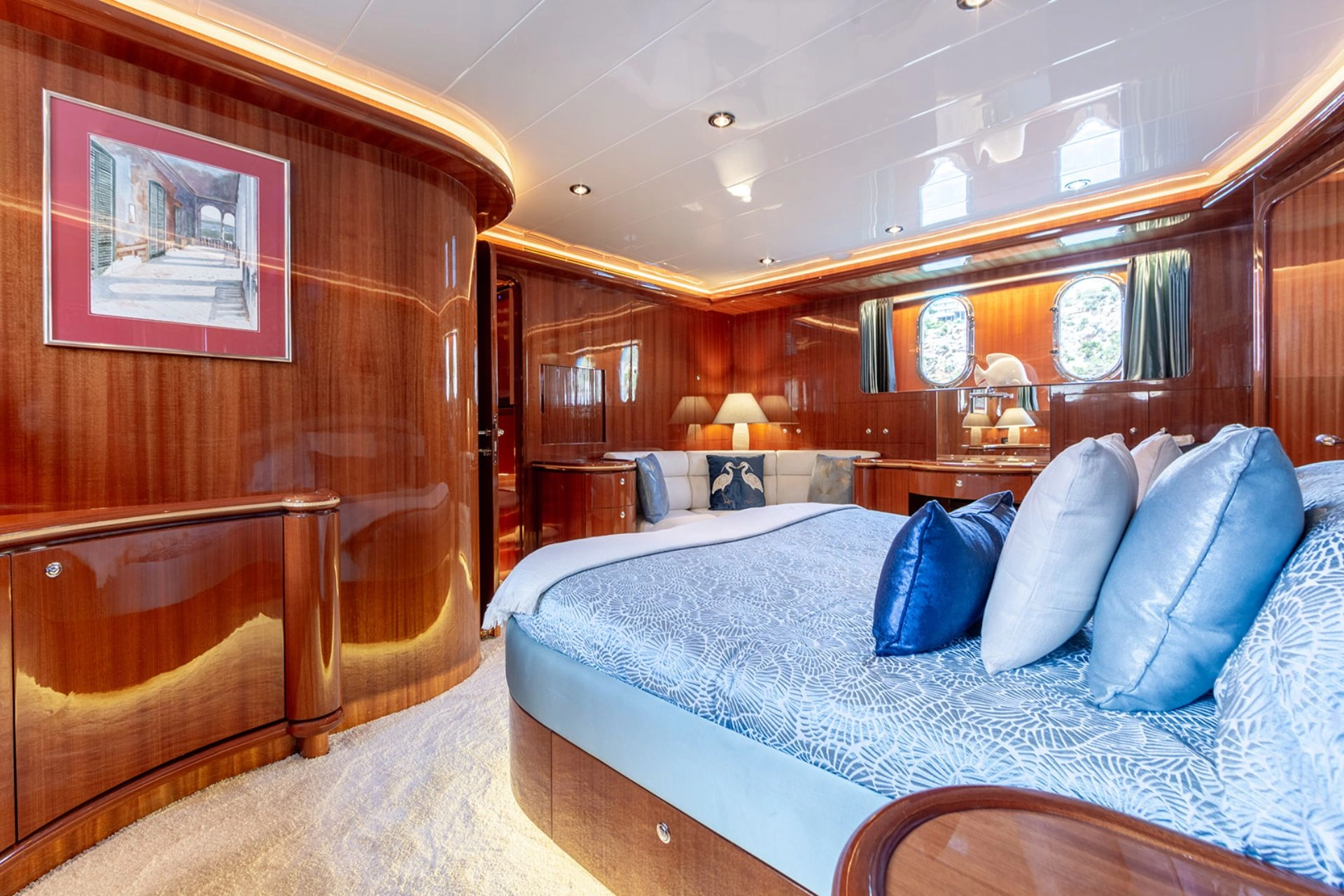 Cabin of motor yacht Elegance 78 Ethele.