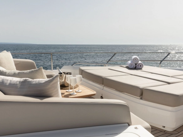 Bow of motor yacht Princess Y78 Mio Barco.