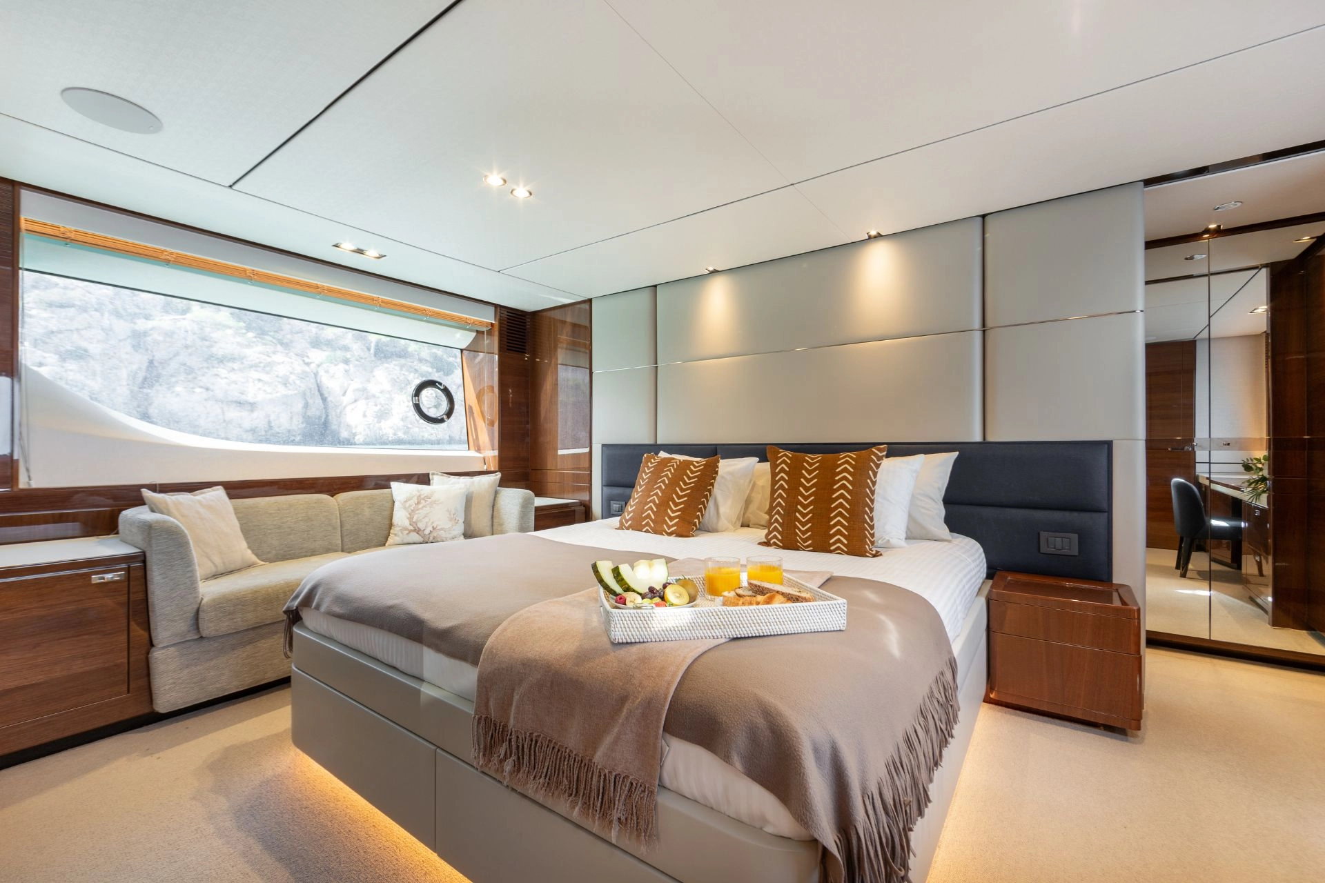 Cabin of motor yacht Princess Y78 Mio Barco.