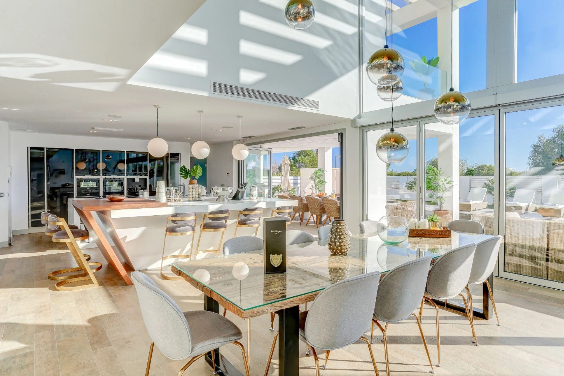 Salon and interior dining area of property Pollensa Sea View in Mallorca.