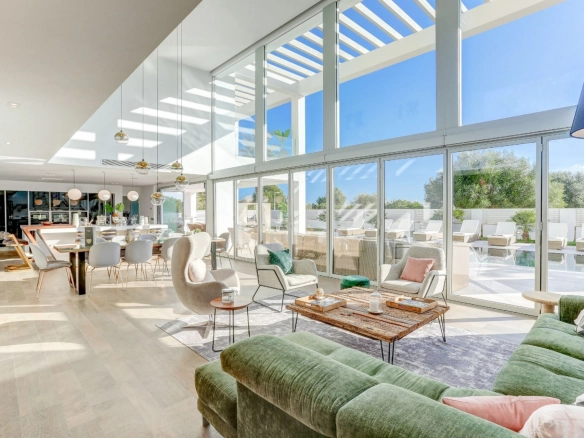 Living room of property Pollensa Sea View in Mallorca.