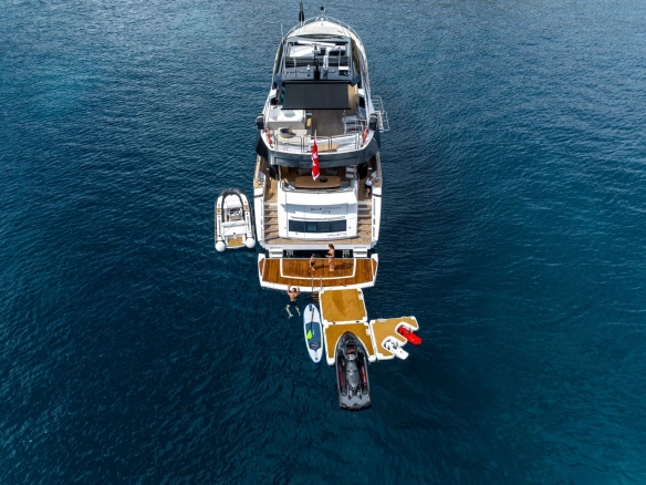 Charter yacht Sunseeker 95 Blue Infinity One with water toys.