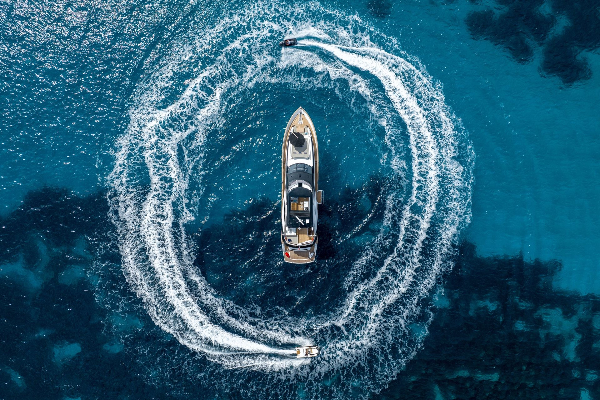 Aerial view of Sunseeker 95 High Energy.
