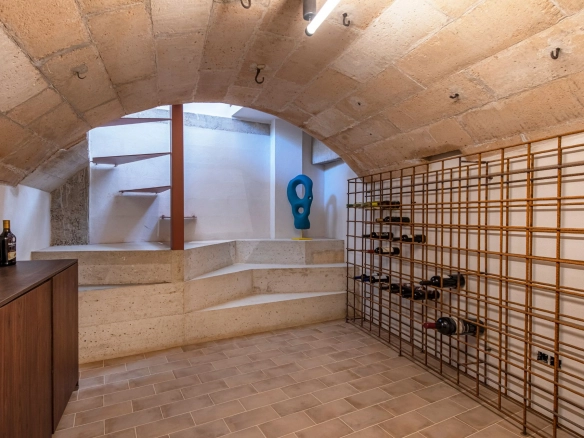 Spectacular townhouse in Llucmajor for sale.