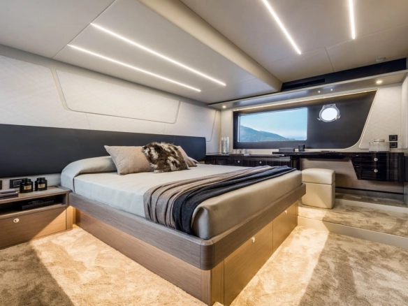 Master suite of charter yacht Absolute 62 Fly Emilia II.