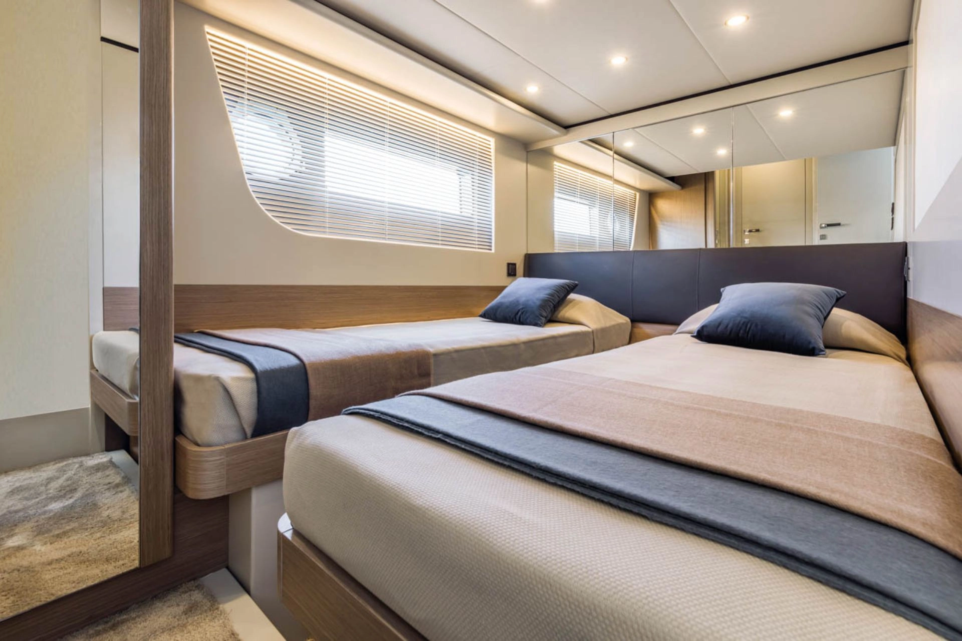 Double cabin of charter yacht Absolute 62 Fly Emilia II.