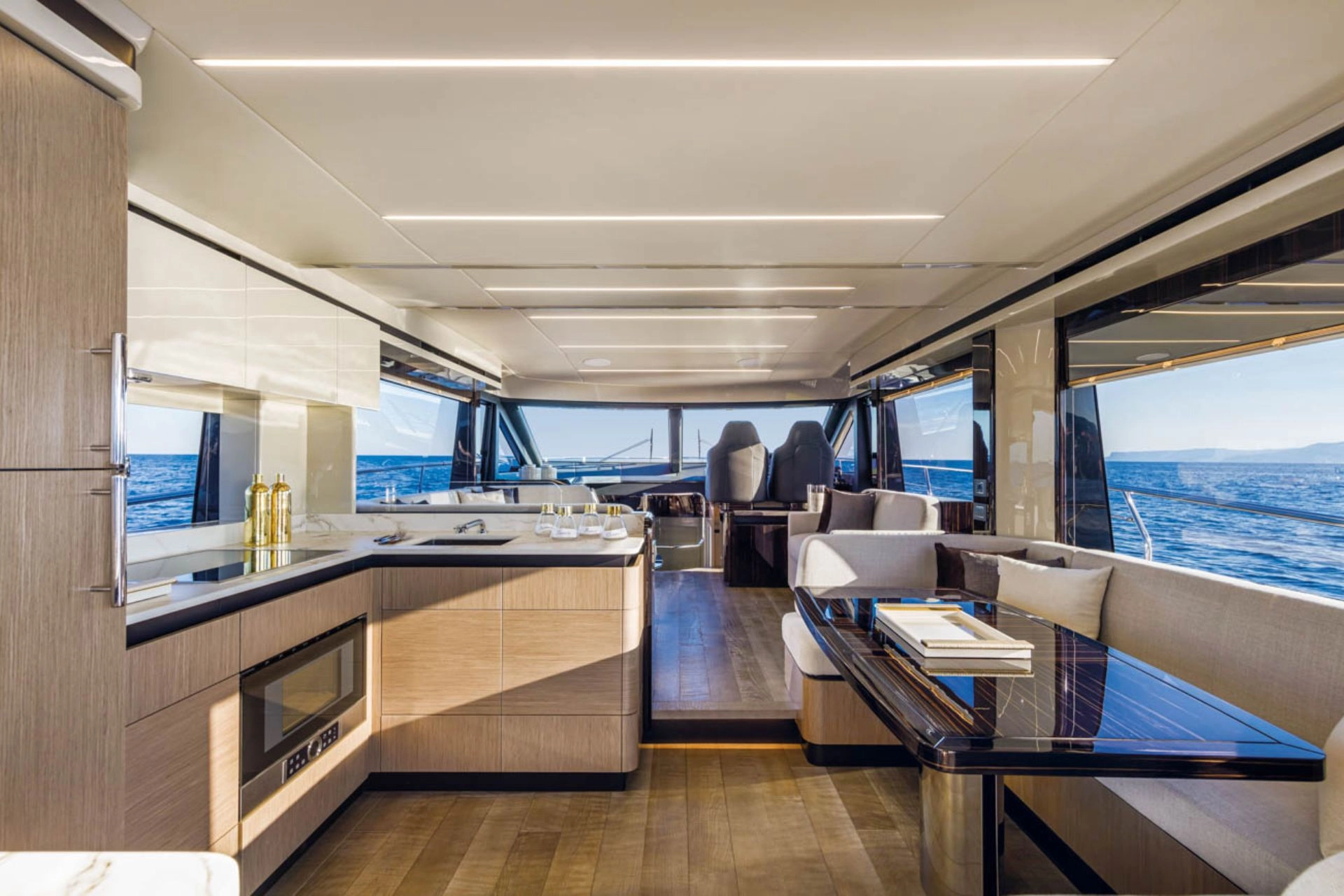 Interior of charter yacht Absolute 62 Fly Emilia II.
