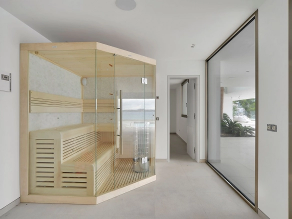 Sauna of Villa Bond in Cala Vinyes.
