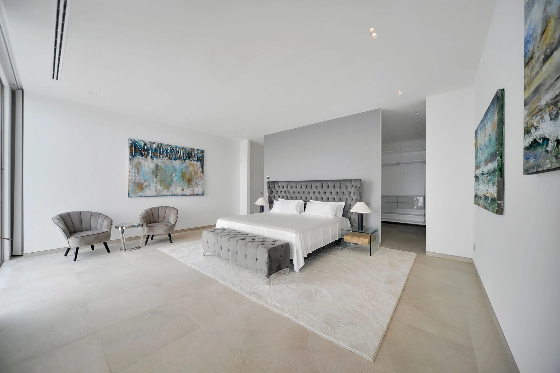 Badroom of Villa Bond in Cala Vinyes.