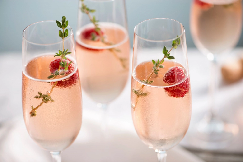 Fancy champagne drinks.