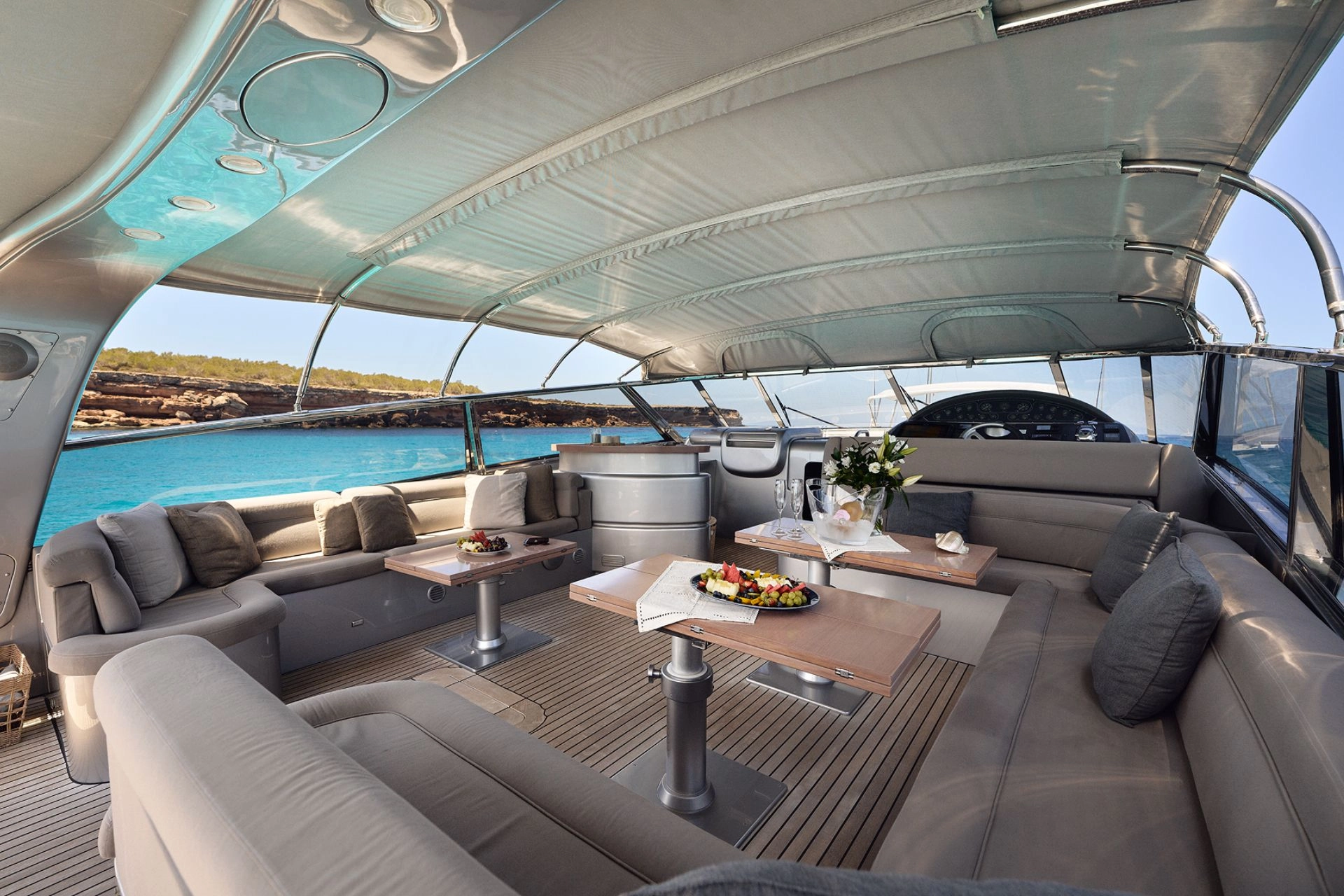 Deck of charter yacht Baia 80 Mintaka.