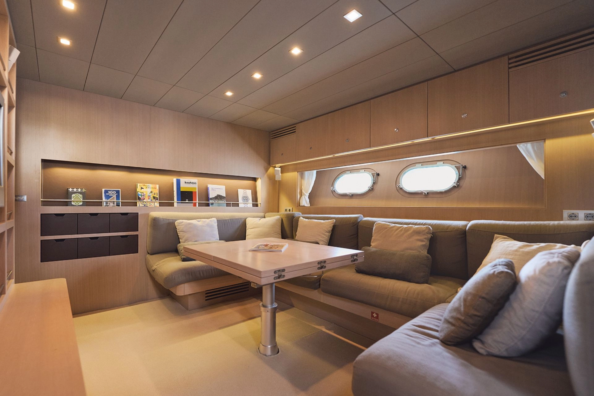 Interior of charter yacht Baia 80 Mintaka.