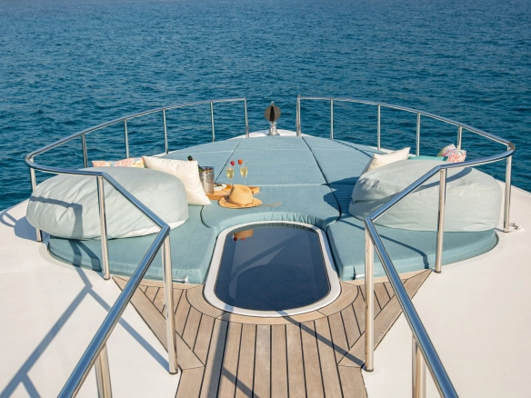 Bow of Evolution Yachts Benita Blue.