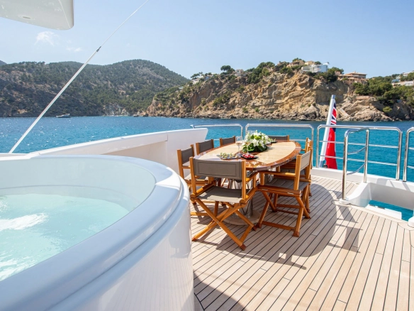 Flybridge with Jacuzzi on Evolution Yachts Benita Blue.