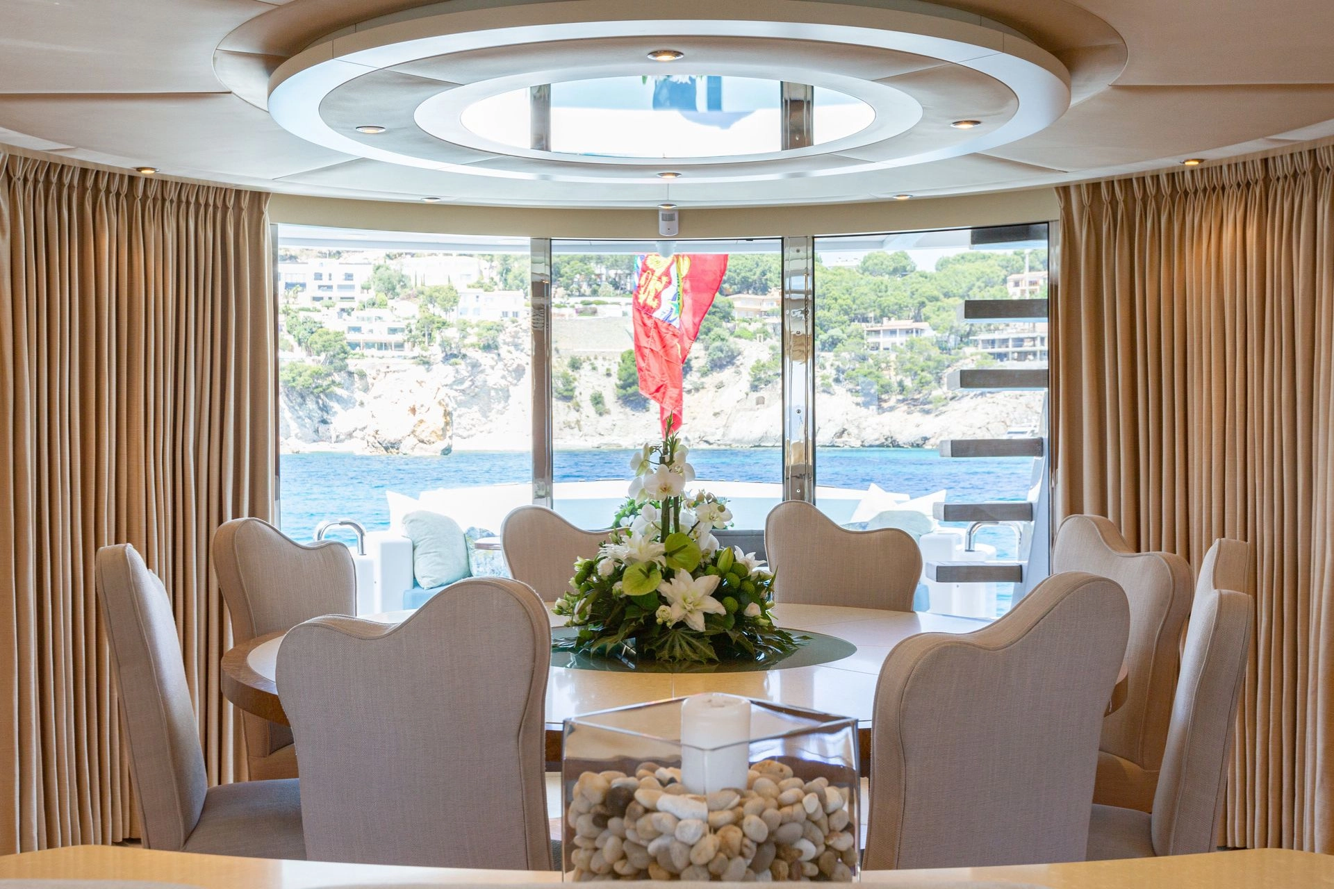 Salon of Evolution Yachts Benita Blue.