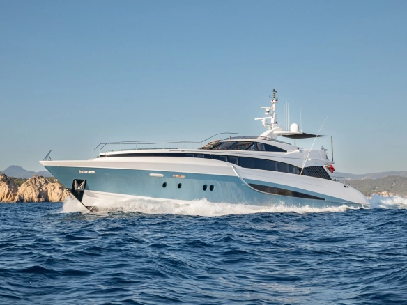 Evolution Yachts Benita Blue in Mallorca.