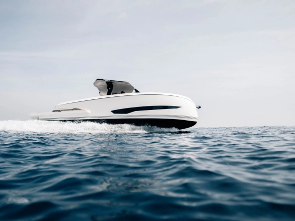 Charter yacht Kumbra 34 in Mallorca.