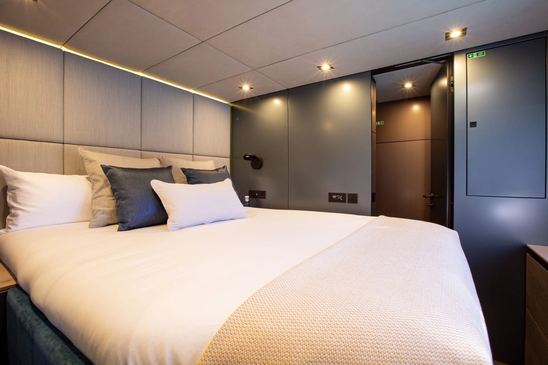 Guest cabin of sailing catamaran Sunreef 60 Sunbreeze.