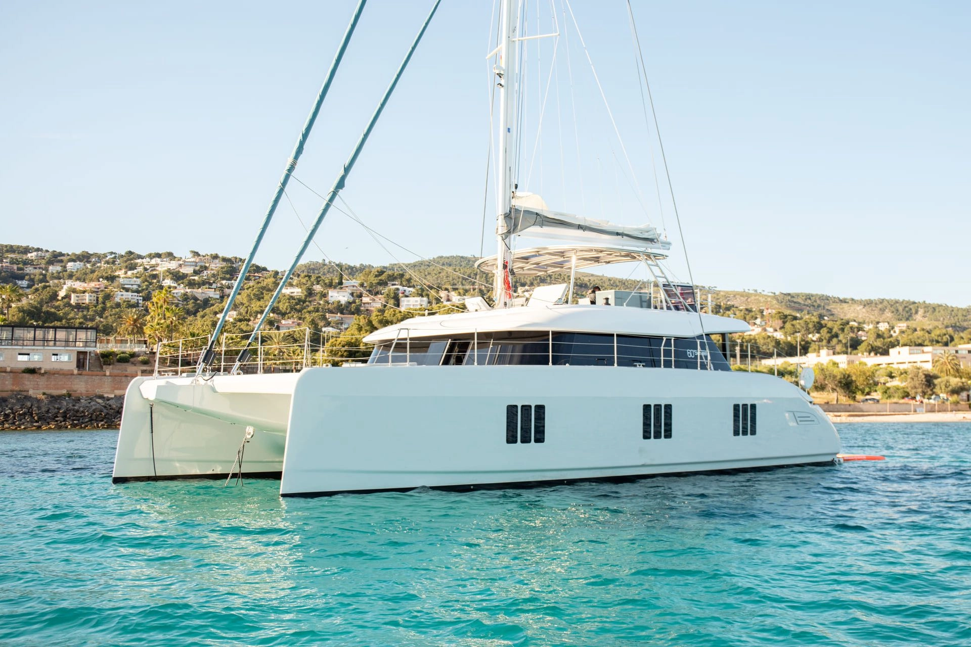 Sailing catamaran Sunreef 60 Sunbreeze.