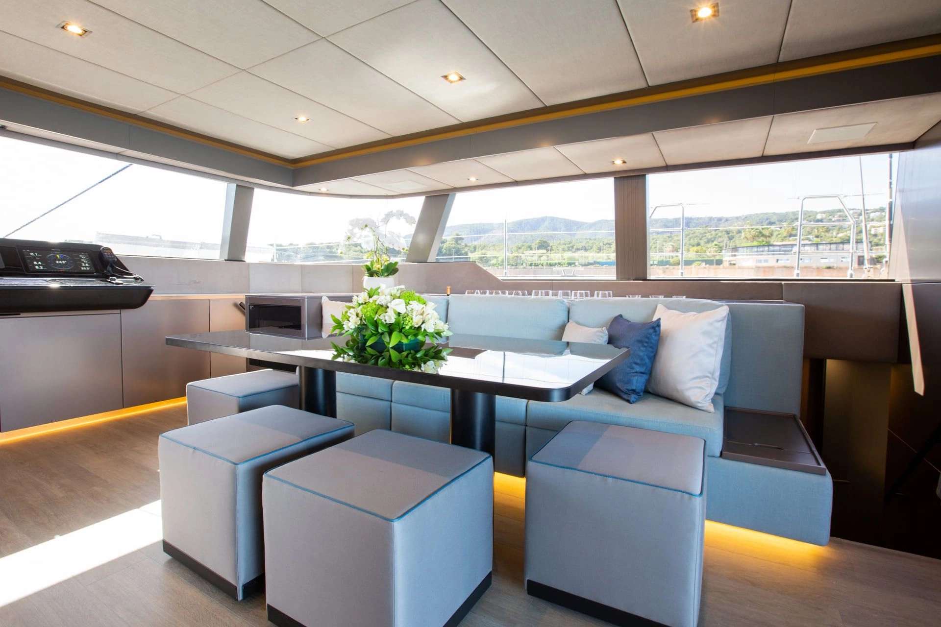 salon of sailing catamaran Sunreef 60 Sunbreeze.