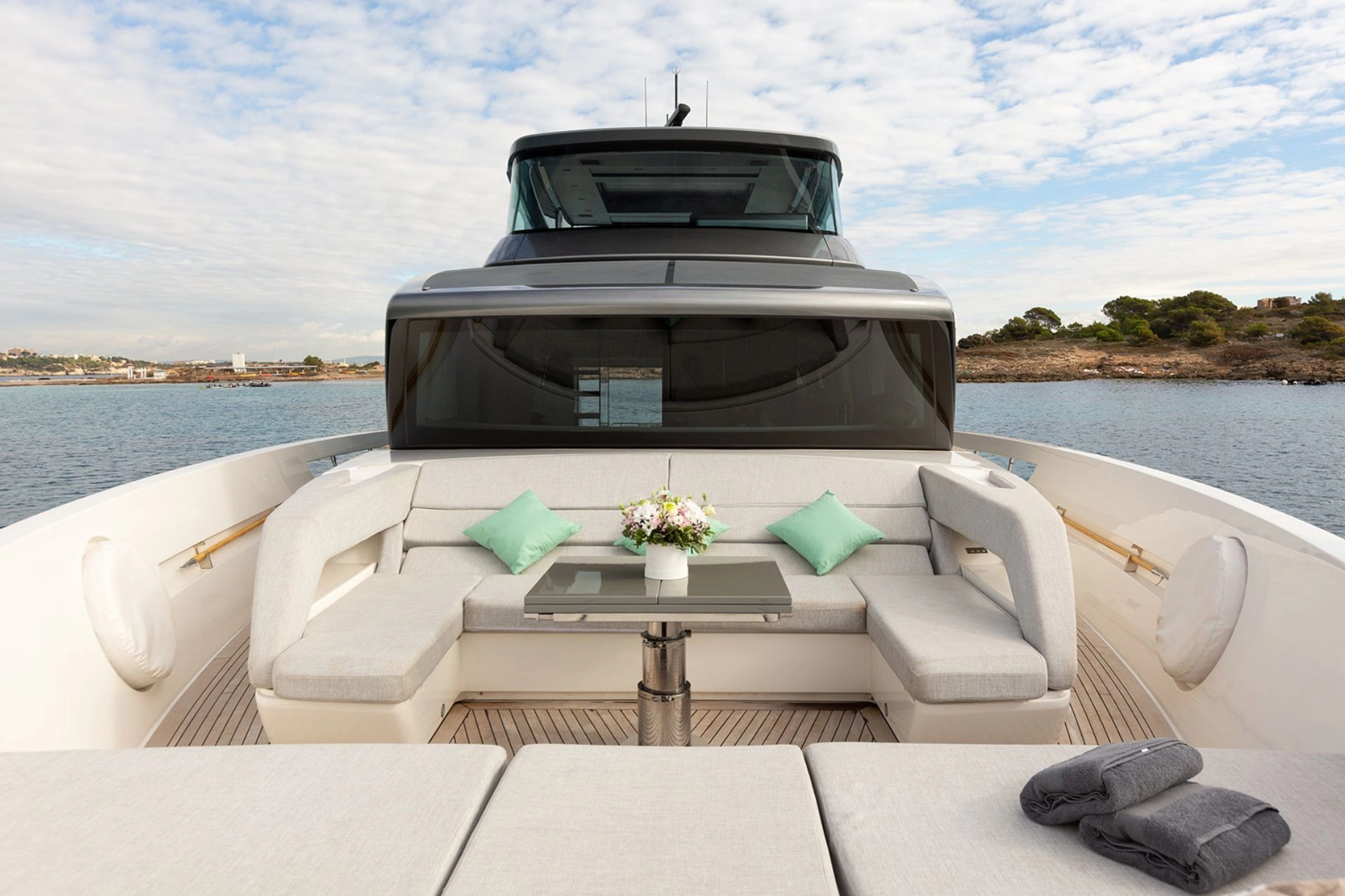 Stern lounge of of charter yacht Sanlorenzo SX76 Cloud IX in Mallorca.