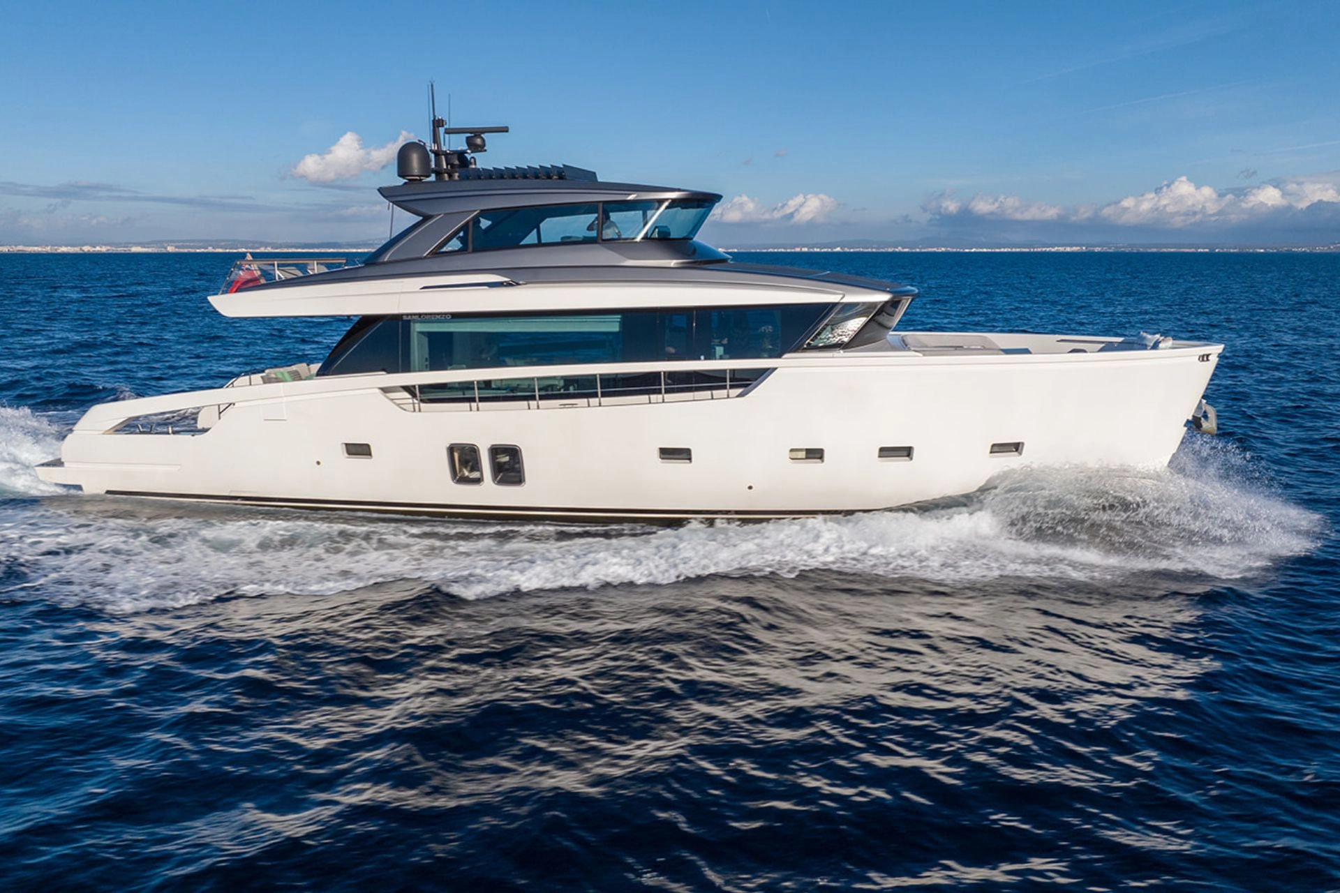 Charter yacht Sanlorenzo SX76 Cloud IX in Mallorca.