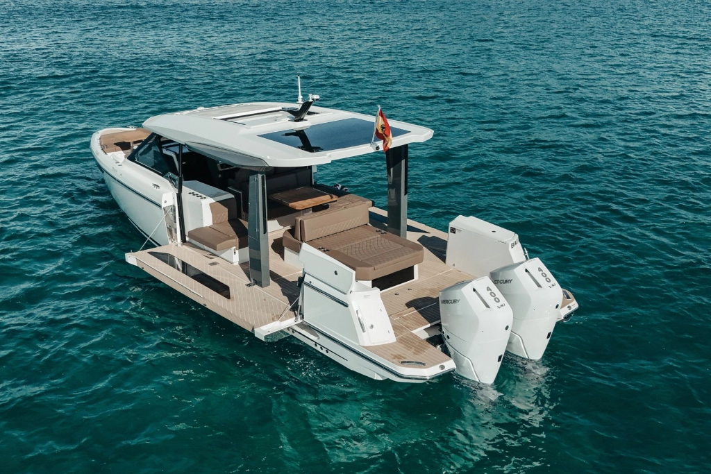 Charter yacht Saxdor 400 GTO Bali in Mallorca.