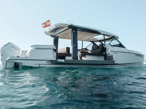 Charter yacht Saxdor 400 GTO Bali in Mallorca.