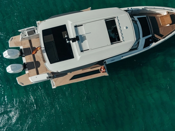 Charter yacht Saxdor 400 GTO Bali in Mallorca.