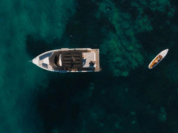 Charter yacht De Antonio D28 Open in Mallorca.