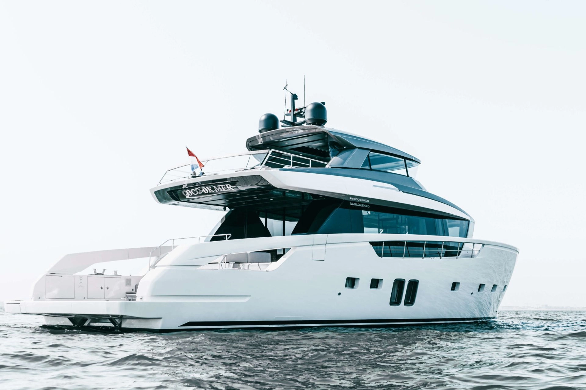 Charter yacht Sanlorenzo SX76 Globito de Mar.