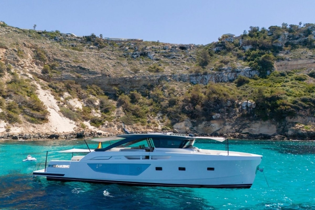 Charter yacht Bluegame 74 in Mallorca.