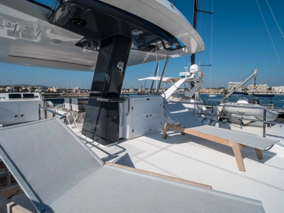 Flybridge of charter yacht Sirena 58.