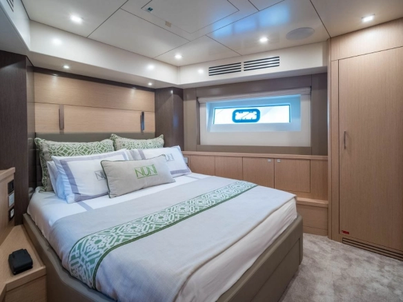 Guest cabin of charter yacht Sirena 58.