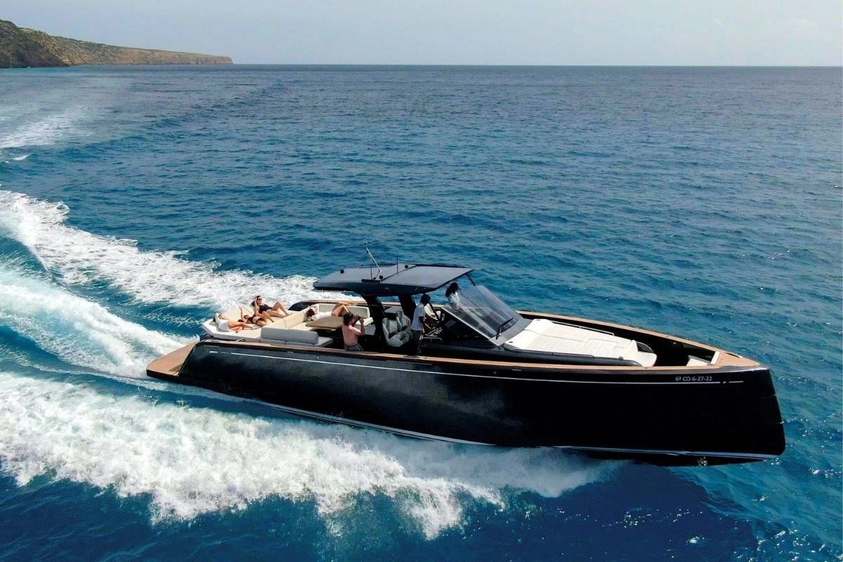 Charter yacht Pardo 50 in Ibiza.
