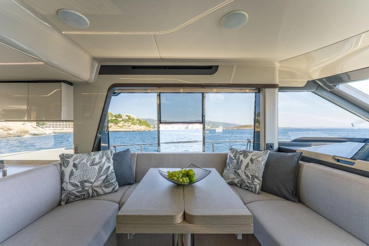 charter-yacht-absolute-47-fly-tres-amigos-dining-area Interior dining area of charter yacht Absolute 47 Fly Tres Amigos.