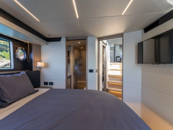 Guest cabin of charter yacht Absolute 47 Fly Tres Amigos.