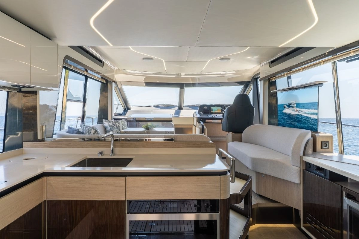 charter-yacht-absolute-47-fly-tres-amigos-interior Interior of charter yacht Absolute 47 Fly Tres Amigos.