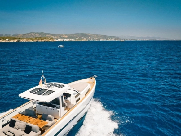Fjord 44 Open Cara I for charter in Mallorca.