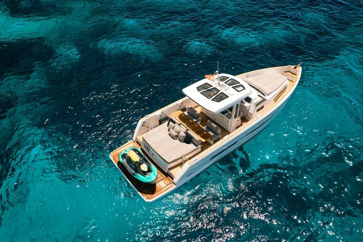 Fjord 44 Open Cara I for charter in Mallorca.